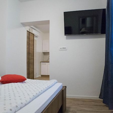 Jantar Apartmaji Νόβο Μέστο Εξωτερικό φωτογραφία