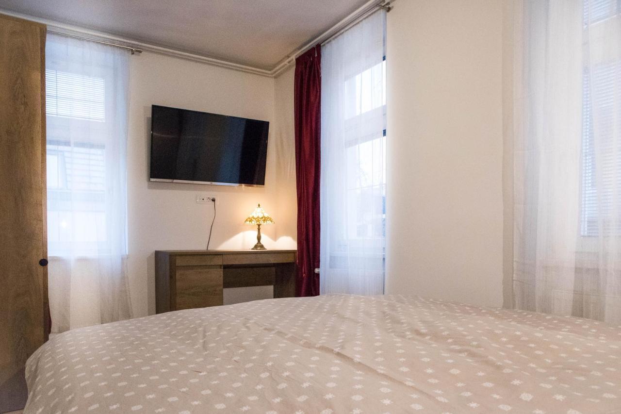 Jantar Apartmaji Νόβο Μέστο Εξωτερικό φωτογραφία