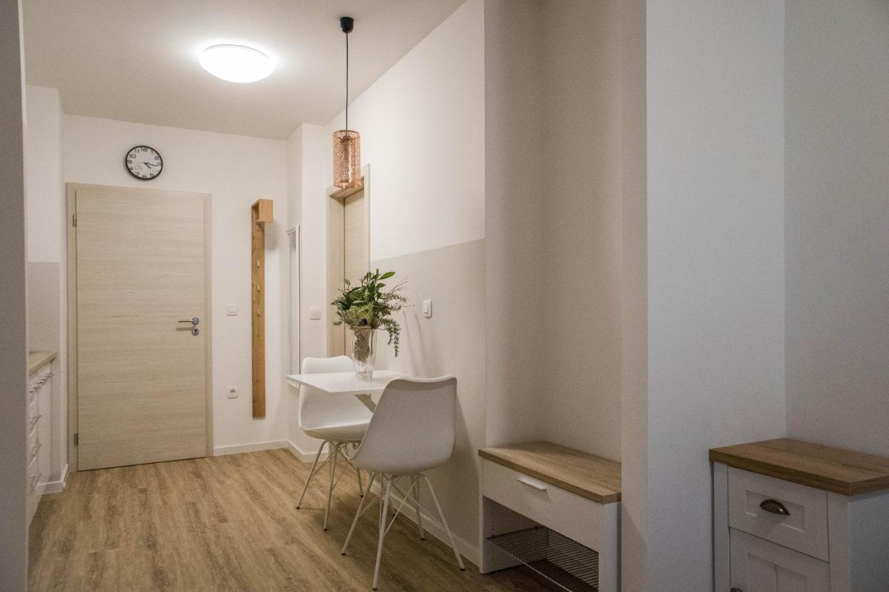 Jantar Apartmaji Νόβο Μέστο Εξωτερικό φωτογραφία
