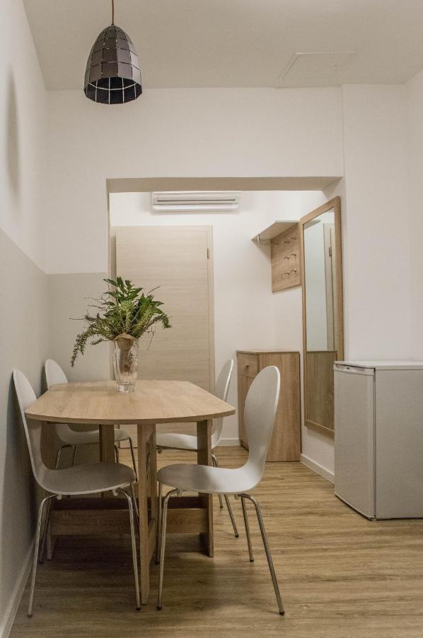 Jantar Apartmaji Νόβο Μέστο Εξωτερικό φωτογραφία
